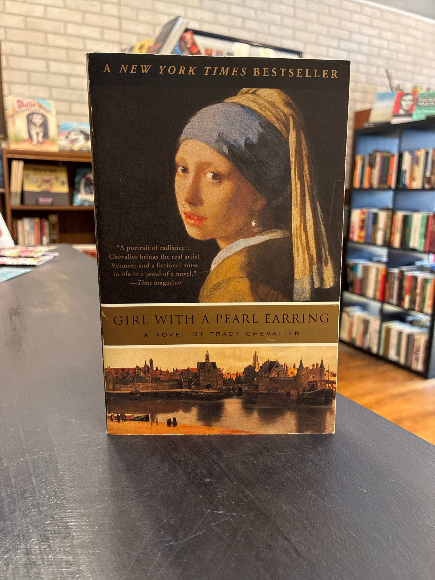 Girl with a Pearl Earring - Tracy Chevalier. 6