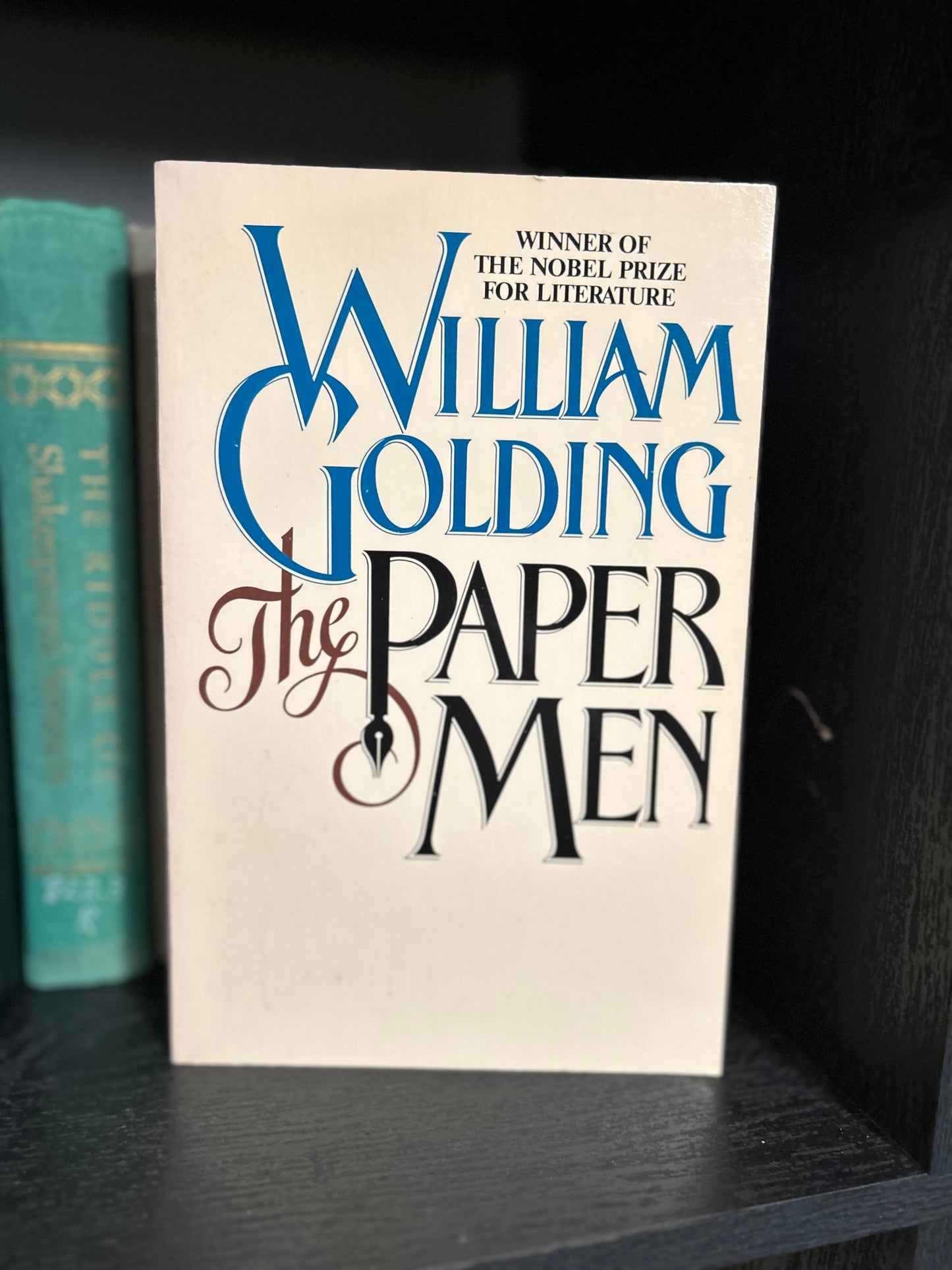 The Paper Men - William Golding