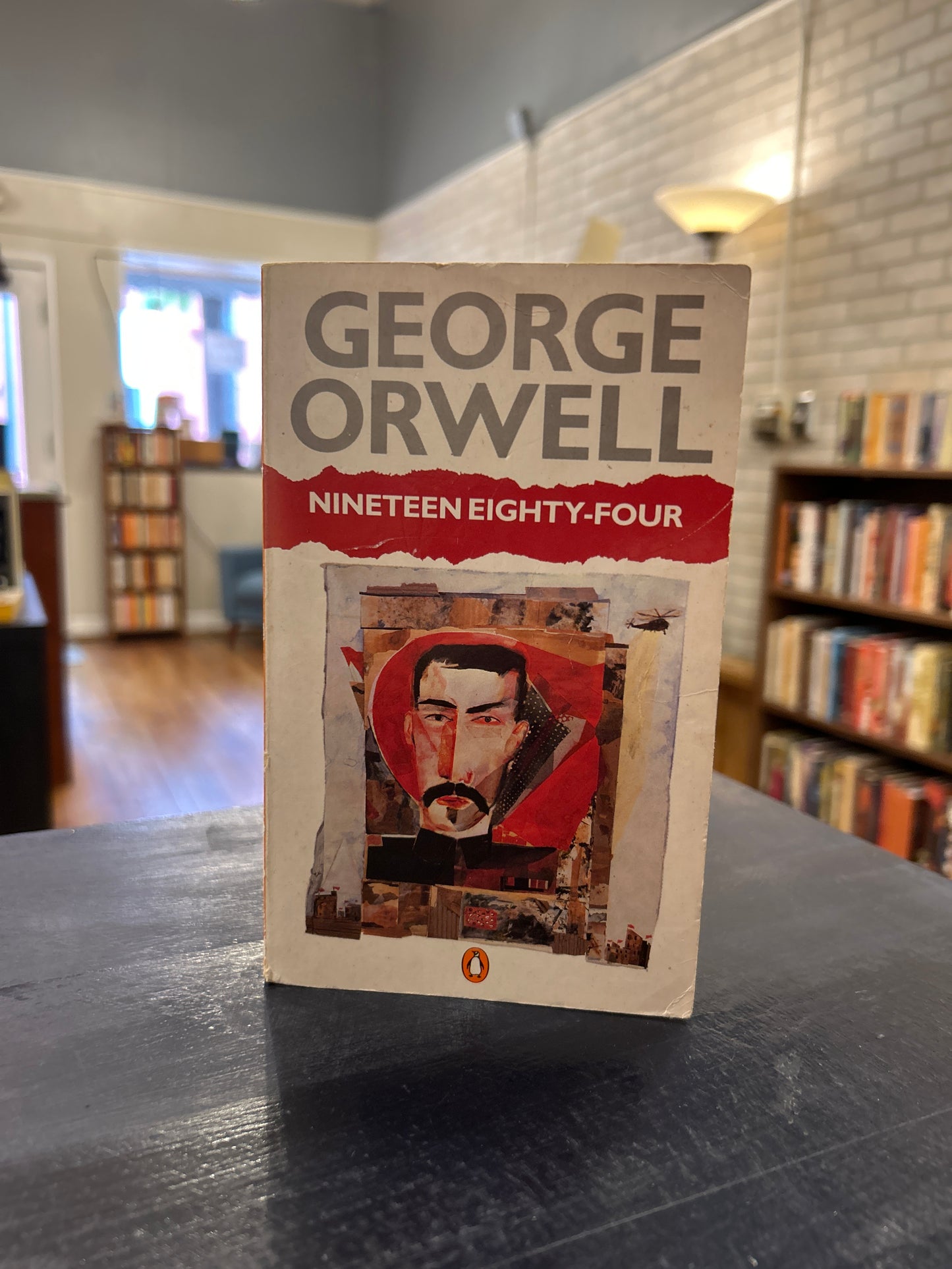 1984 - George Orwell - mass
