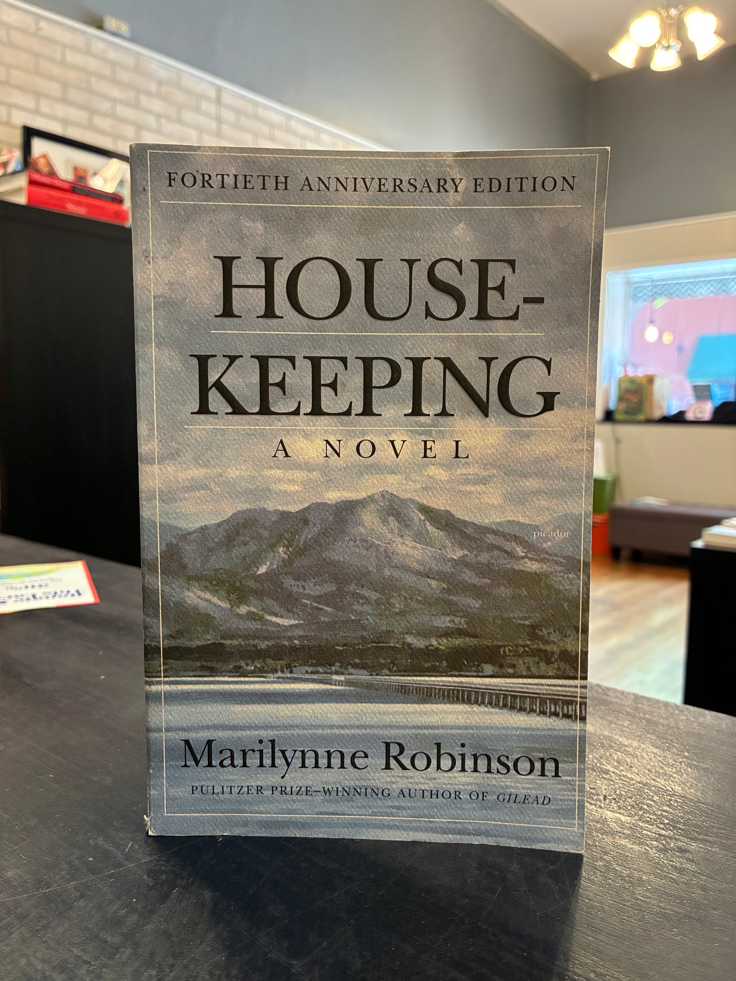 House Keeping - Marilynne Robinson