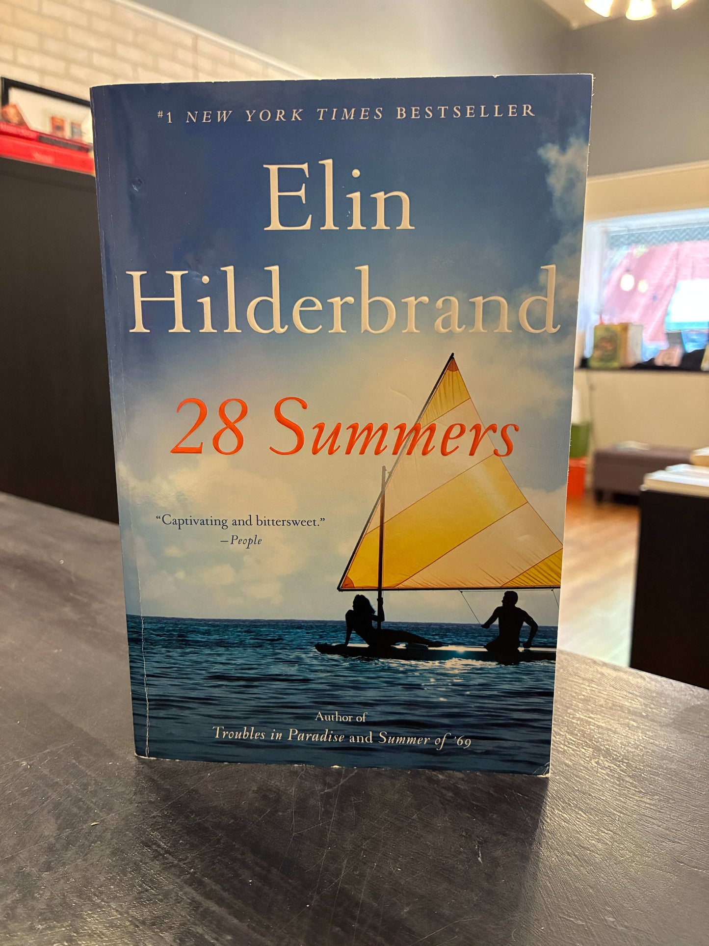 28 Summers - Elin Hilderbrand - trade size