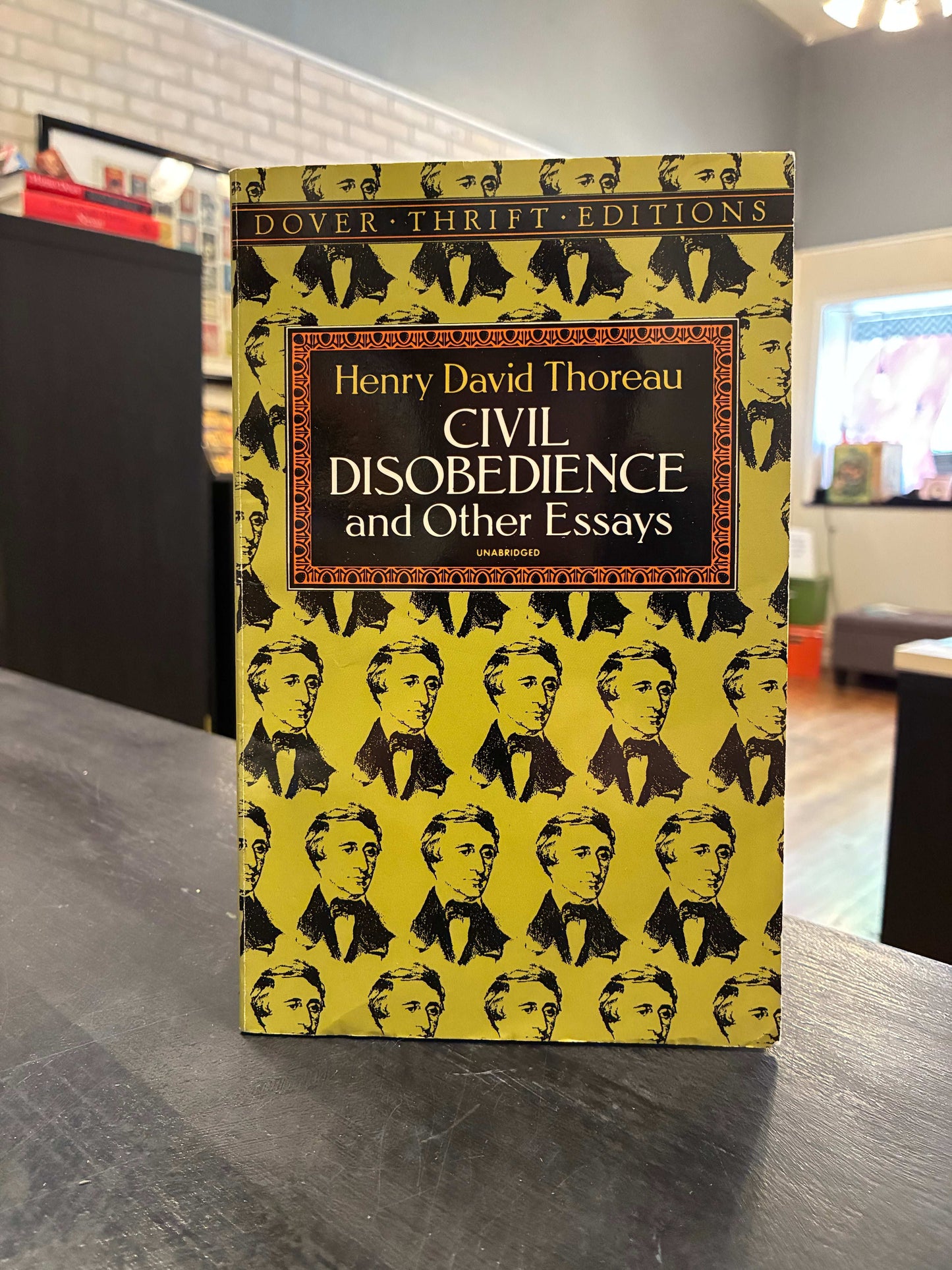 Civil Disobedience and Other Essays - Henry David Thoreau - Dover
