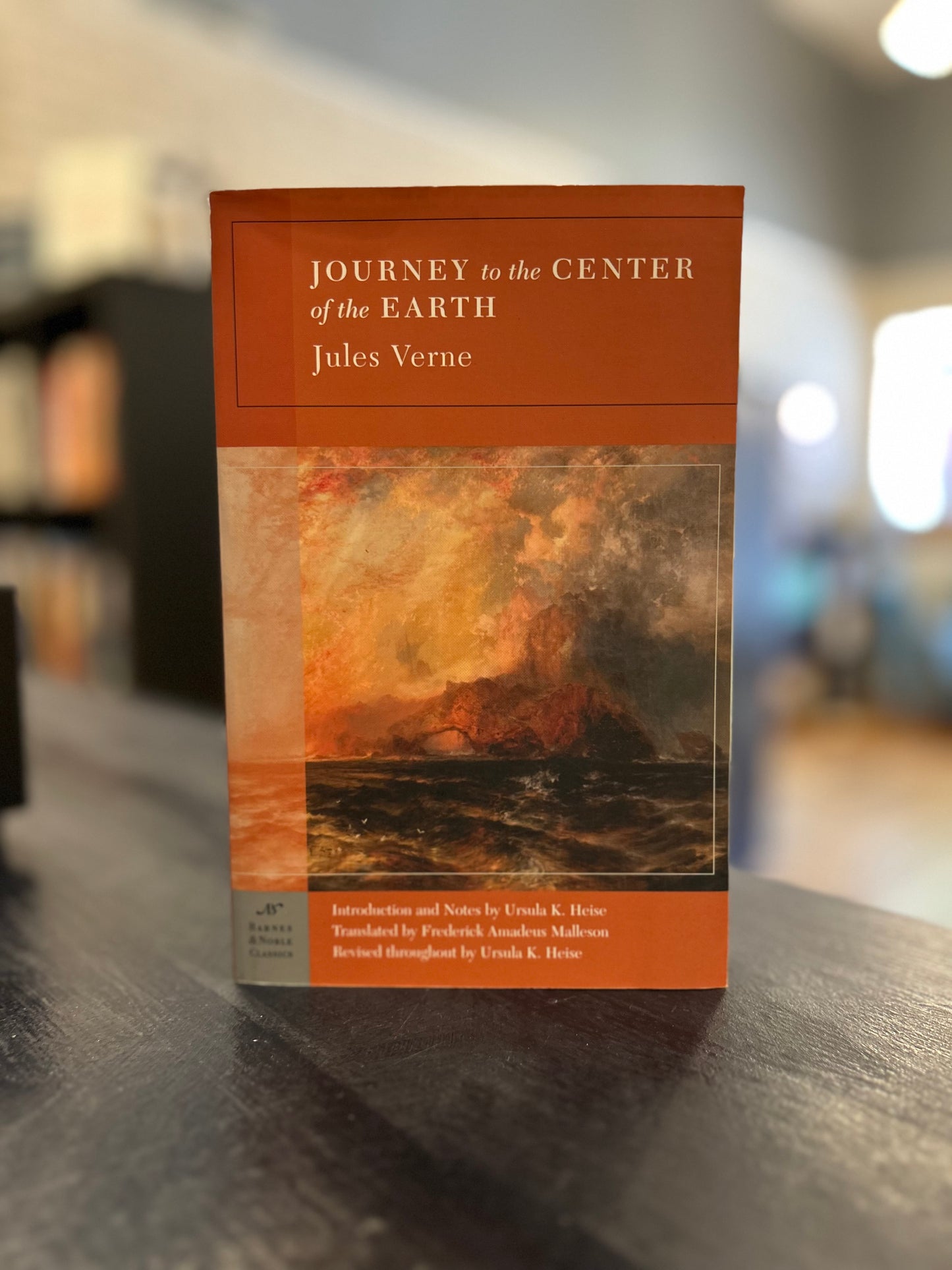 Journey to the Center of the Earth - Jules Verne - BN