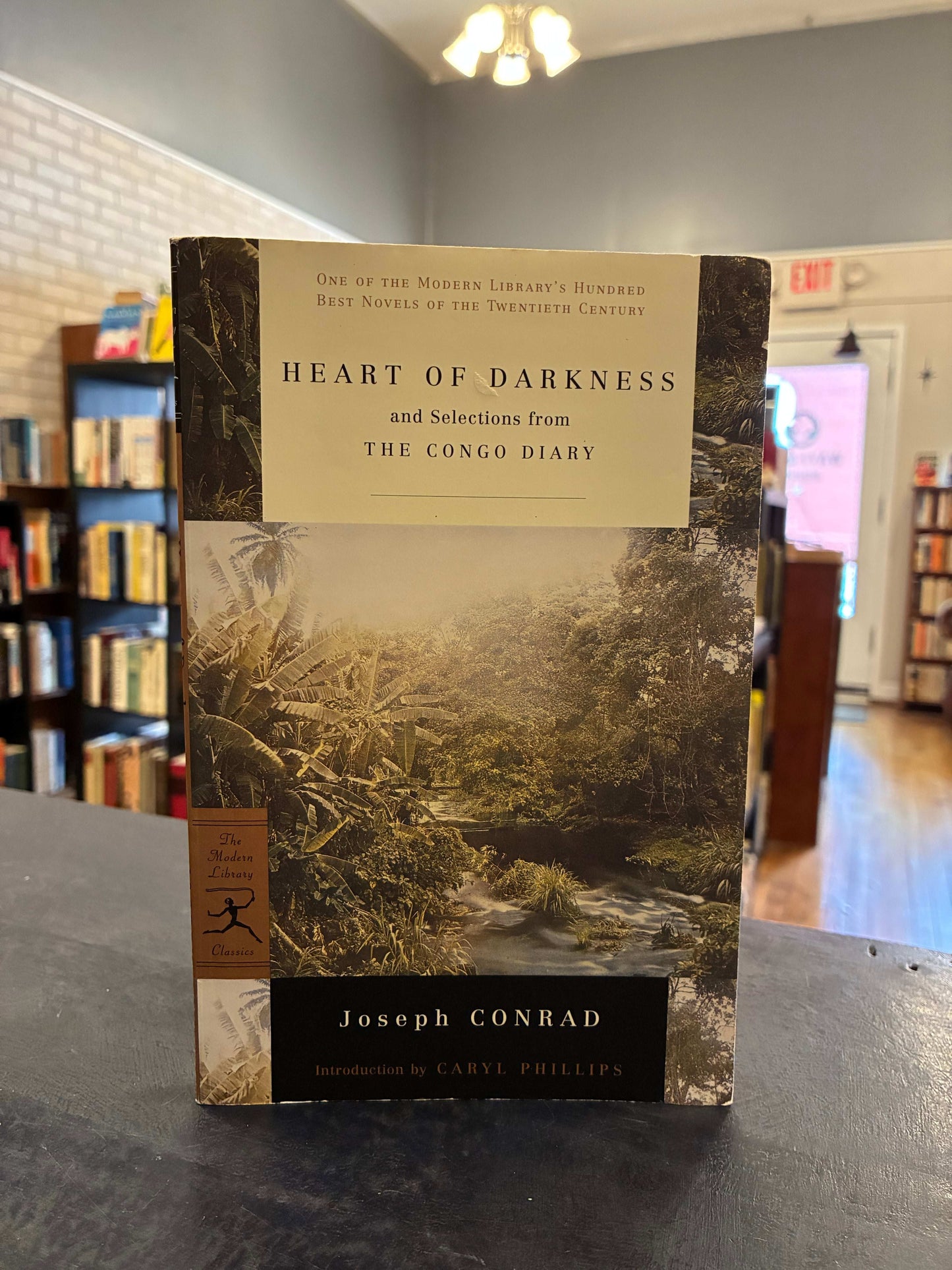 Heart of Darkness - Joseph Conrad - Modern Library