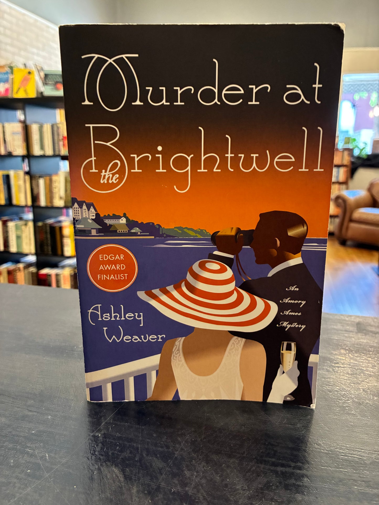Murder at the Brightwell - Ashley Weaver