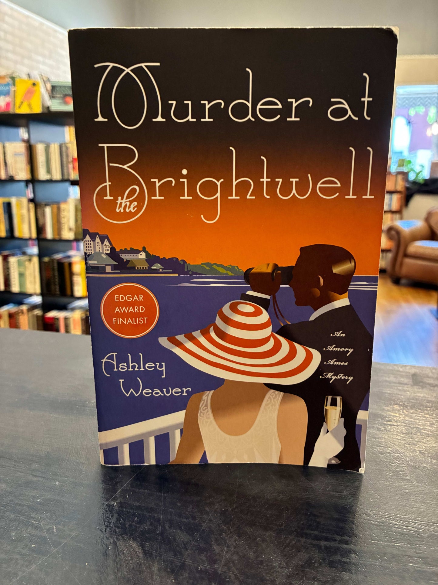Murder at the Brightwell - Ashley Weaver
