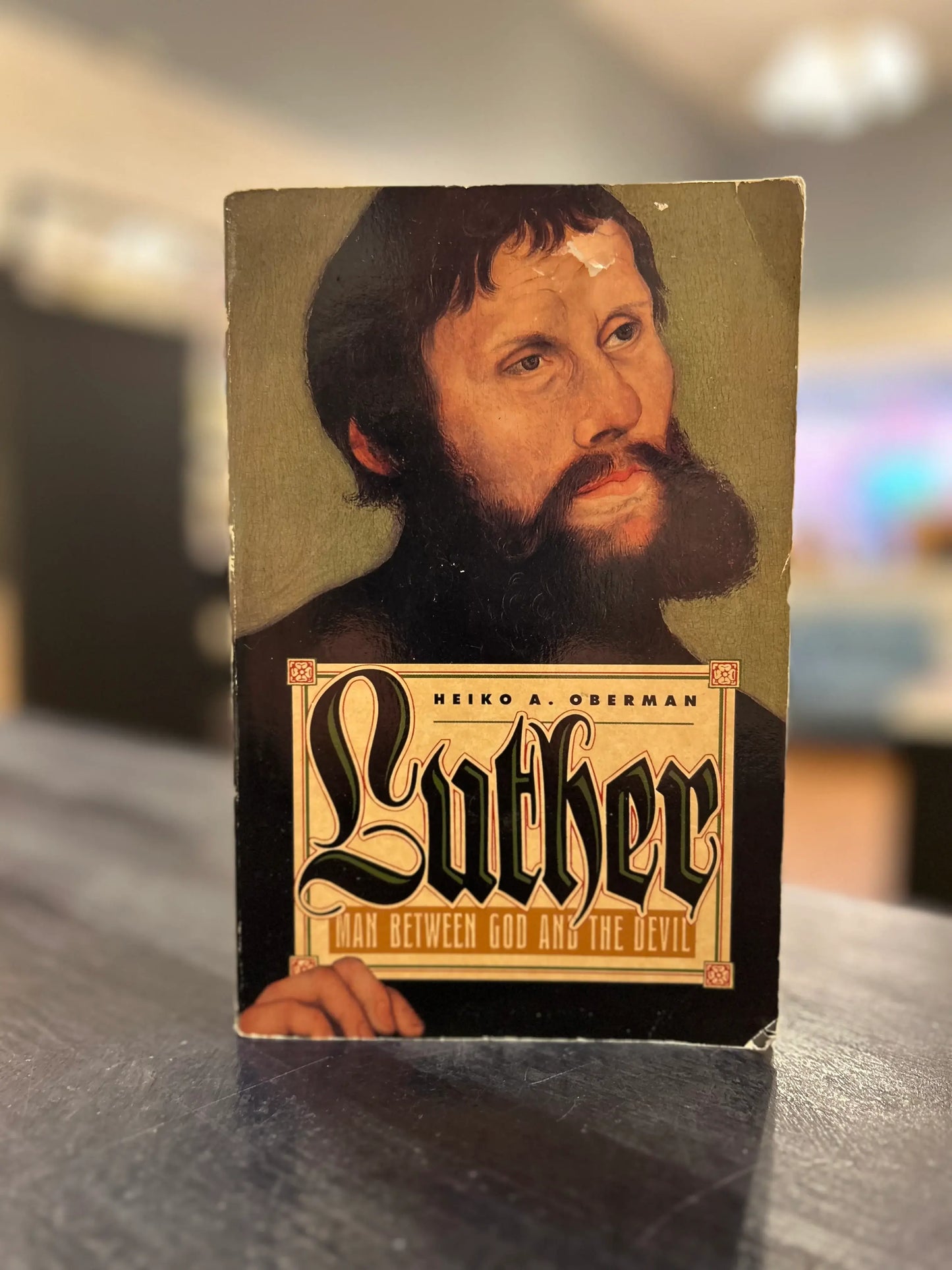 Luther - store
