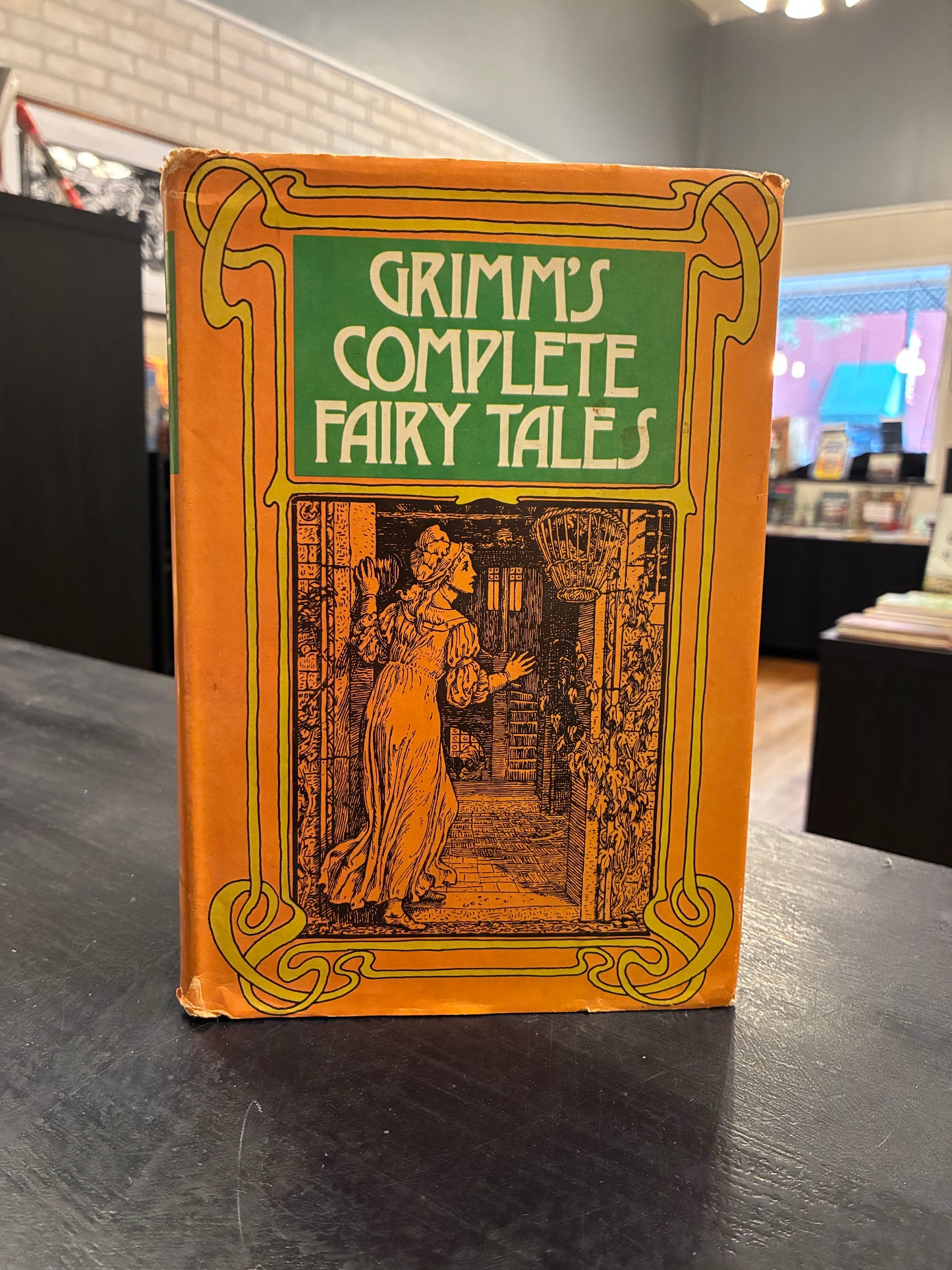 Grimm's Complete Fairy Tales