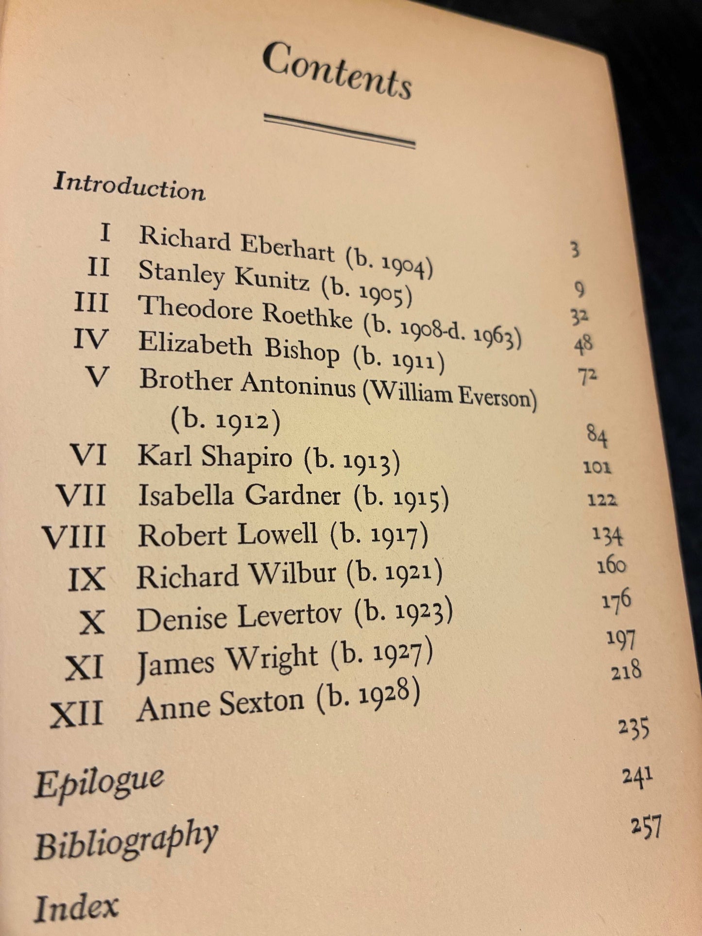 Contemporary American Poetry - Ralph Mills Jr.