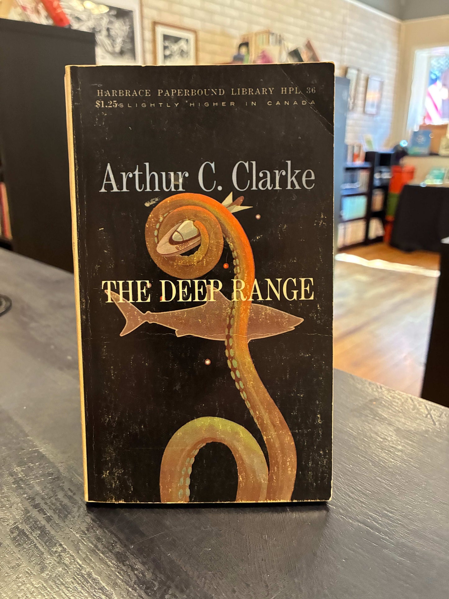 The Deep Range - Arthur C. Clarke
