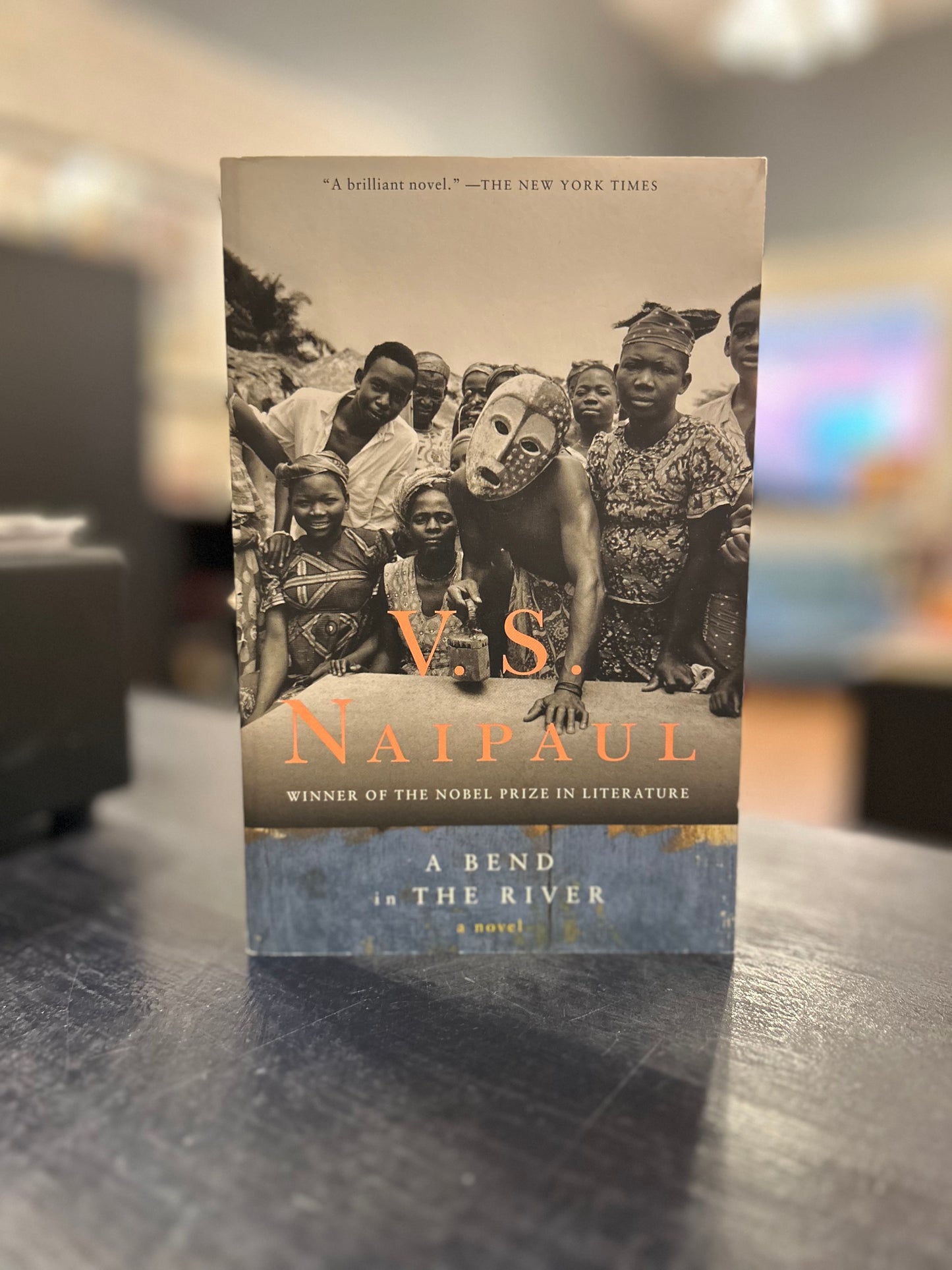 A Bend in the River by VS Naipaul - Photo cover