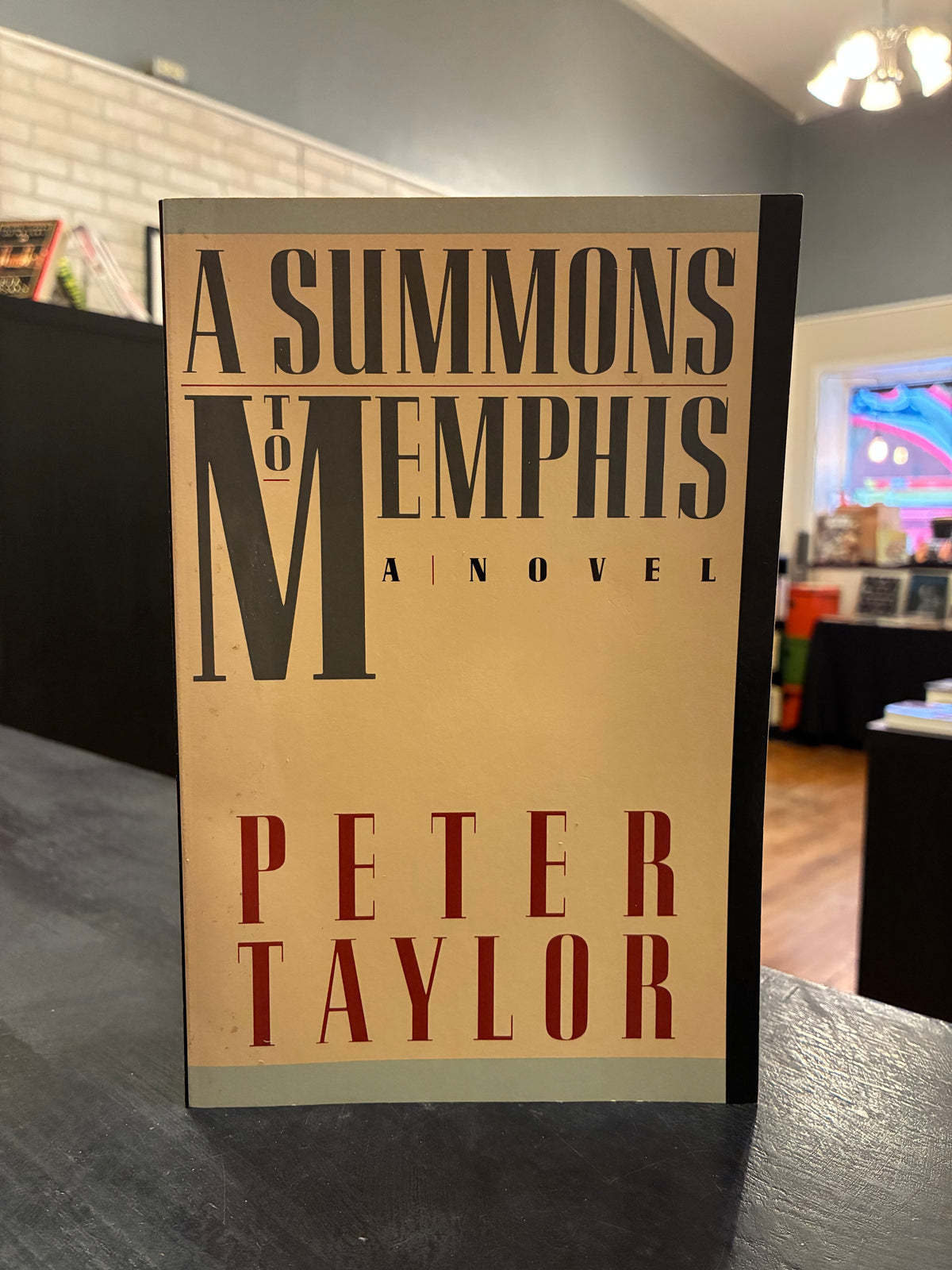 A Summons to Memphis' by Peter Taylor