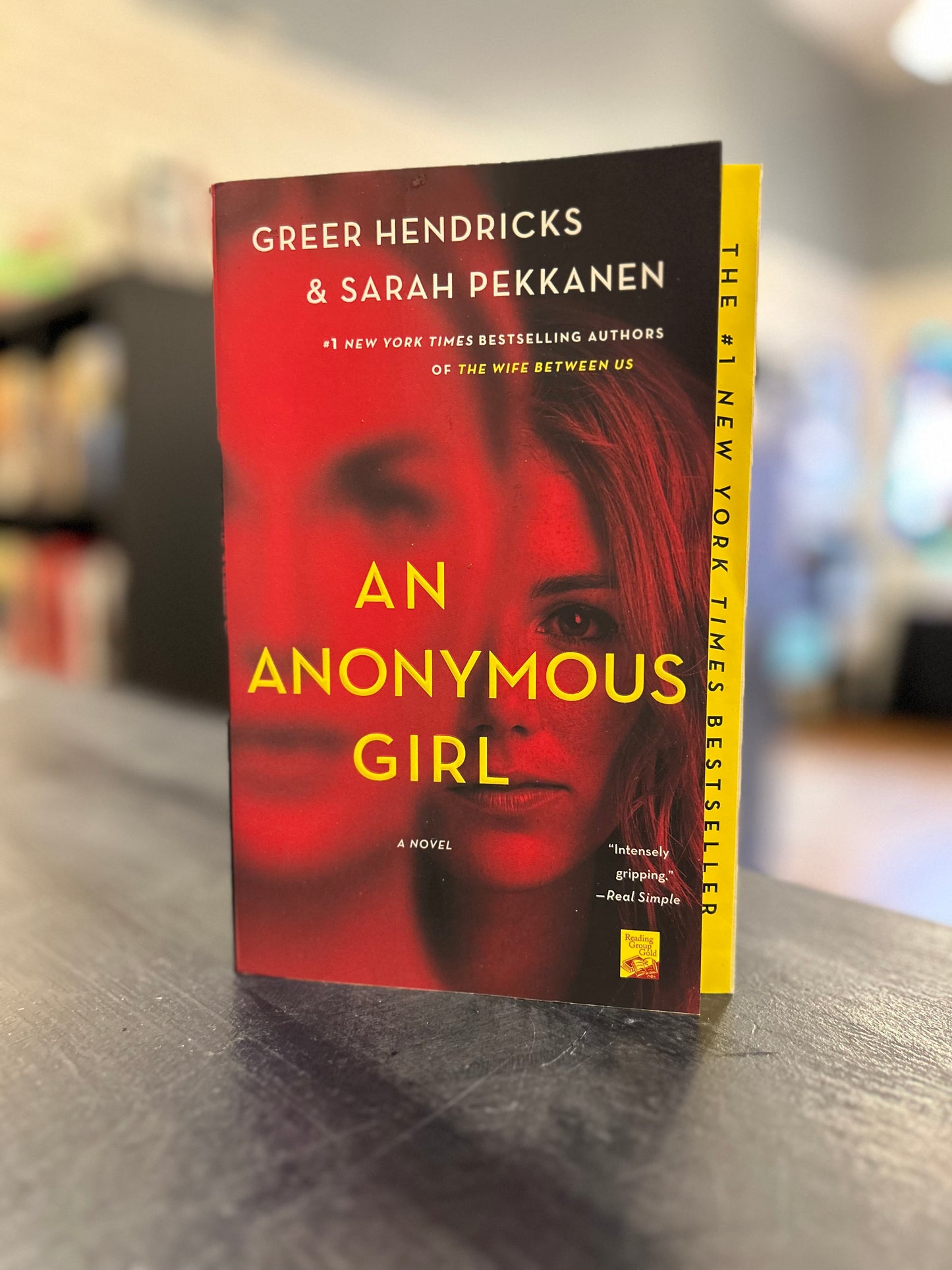 An Anonymous Girl - Greer Hendricks and Sarah Pekkanen