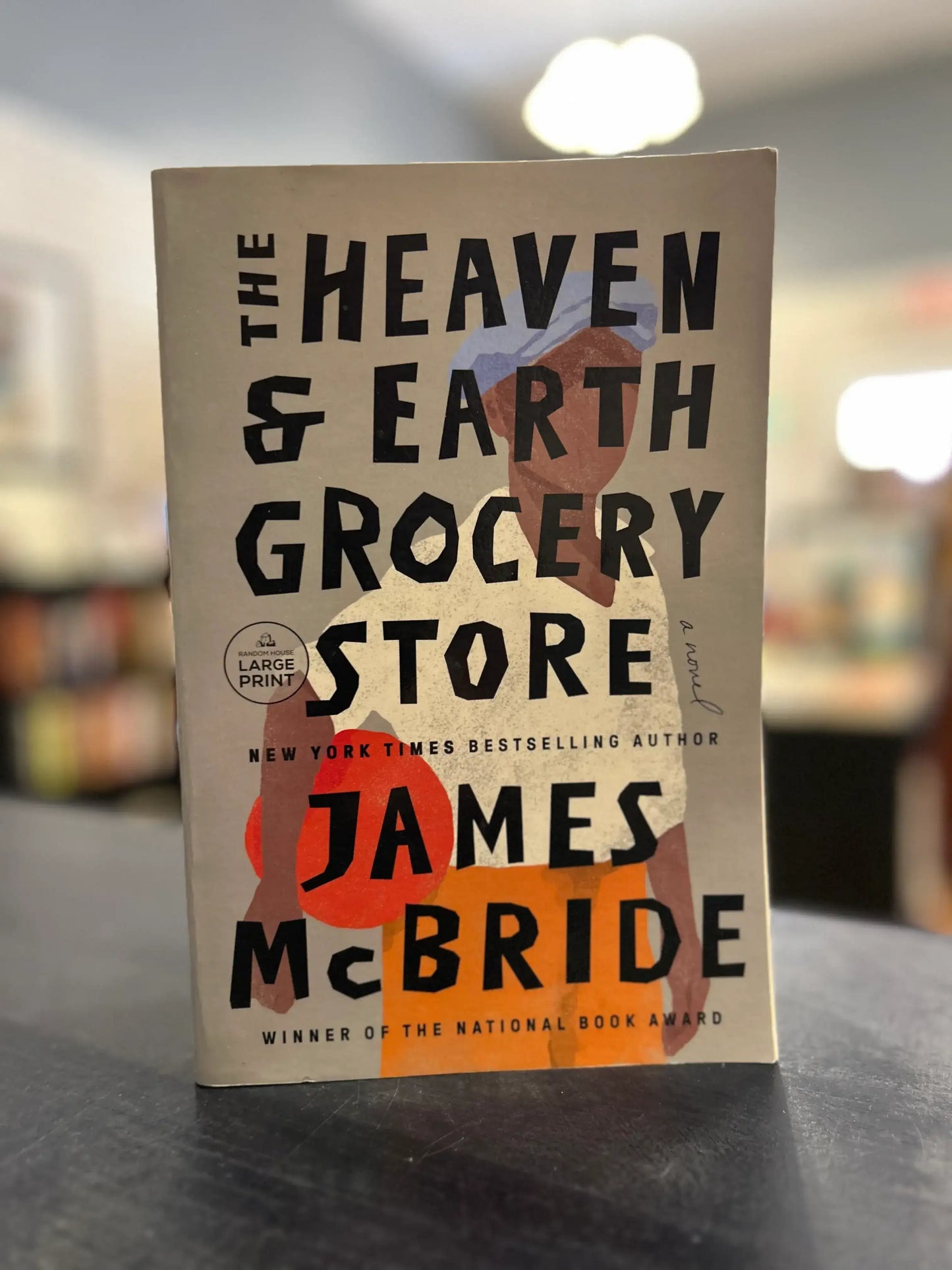 The Heaven & Earth Grocery Store - James McBride - Large Print