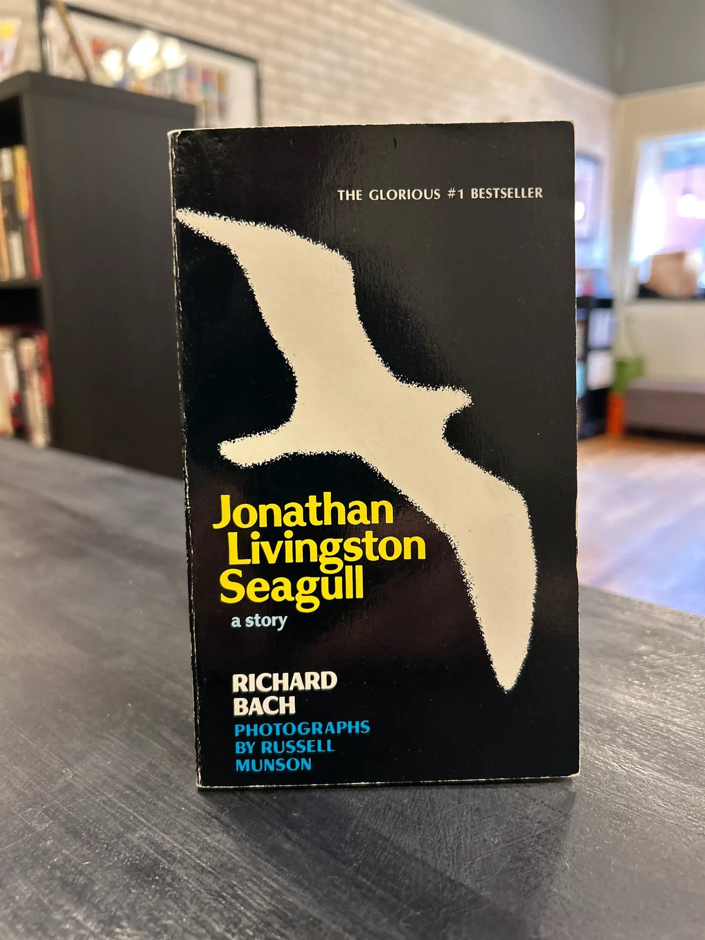 Jonathan Livingston Seagull - Richard Bach