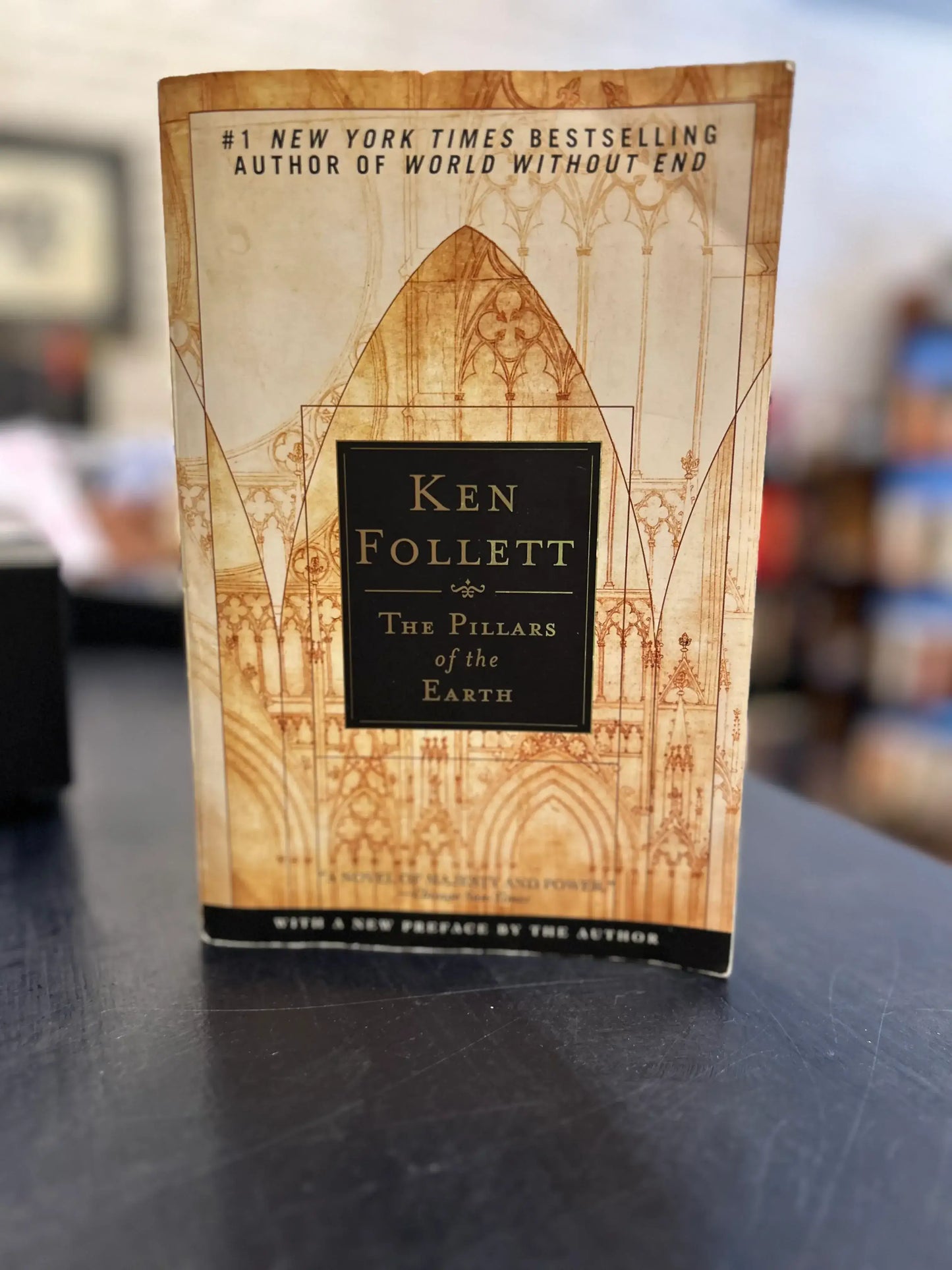 The Pillars of the Earth - Ken Follett