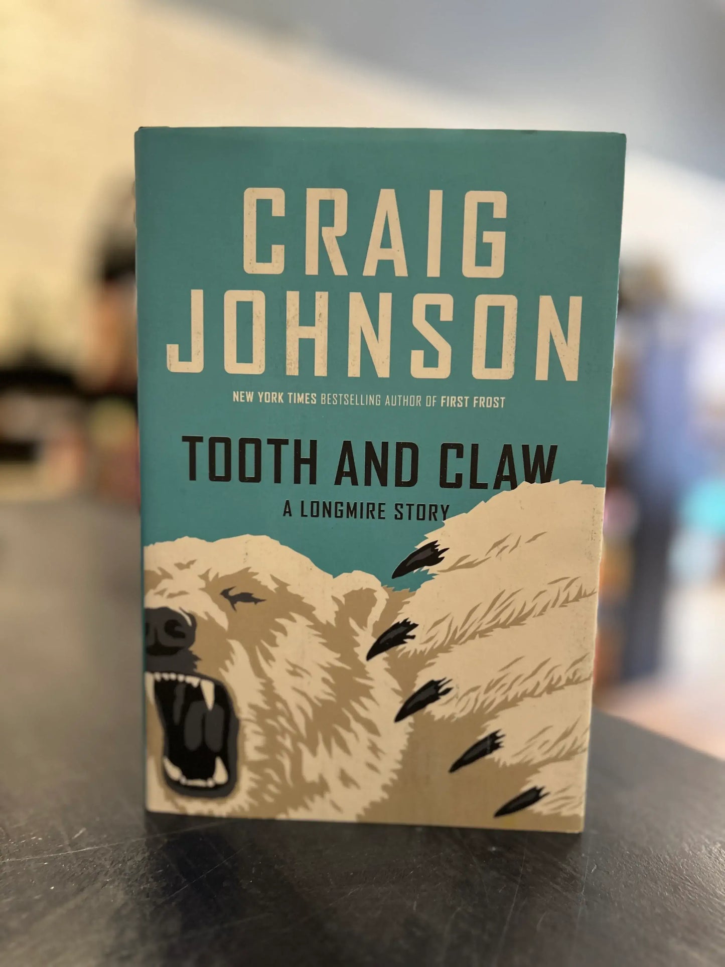 Tooth and Claw - Craig Johnson