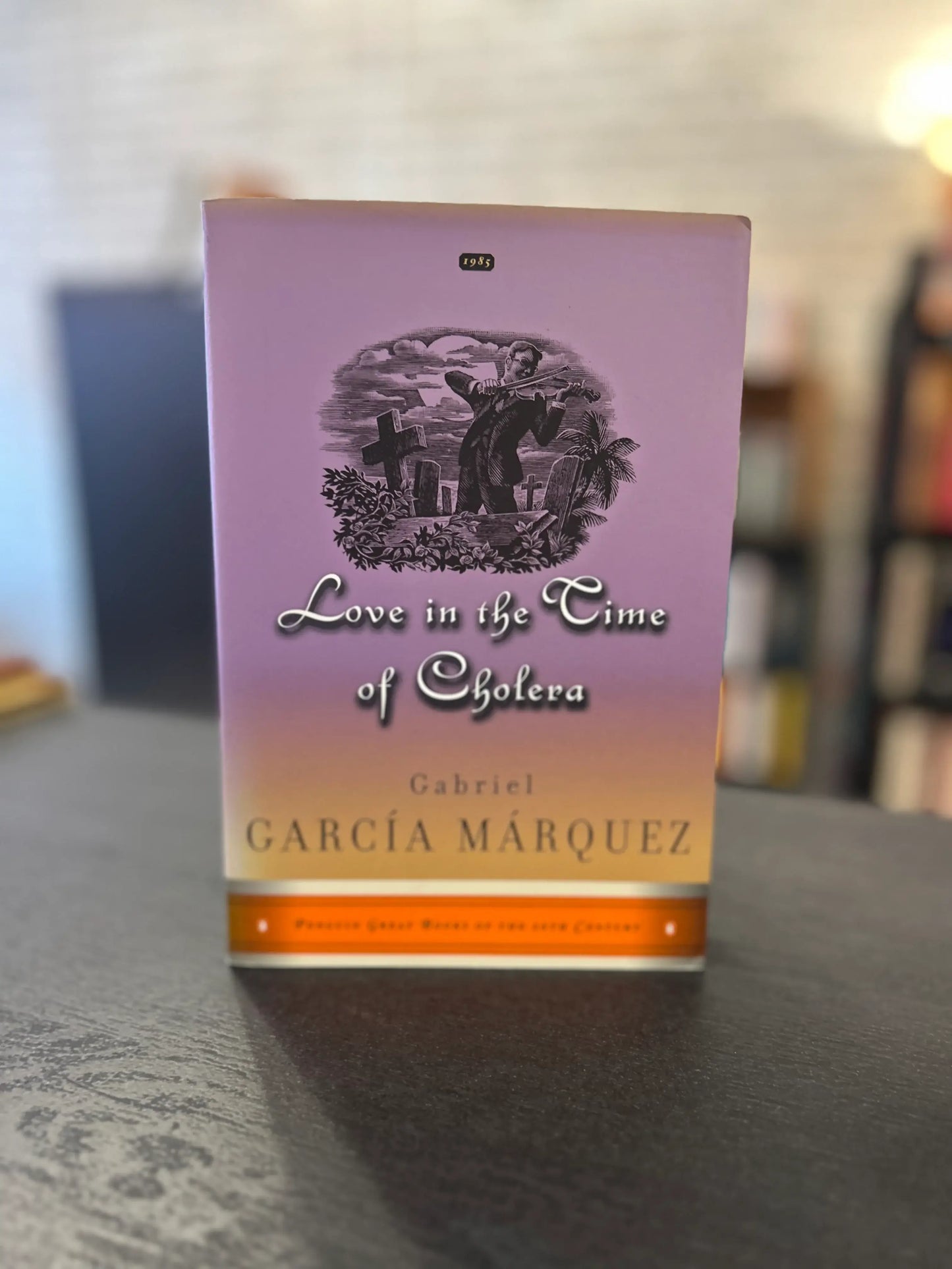 Love in the Time of Cholera - Gabriel Garcia Marquez - penguin