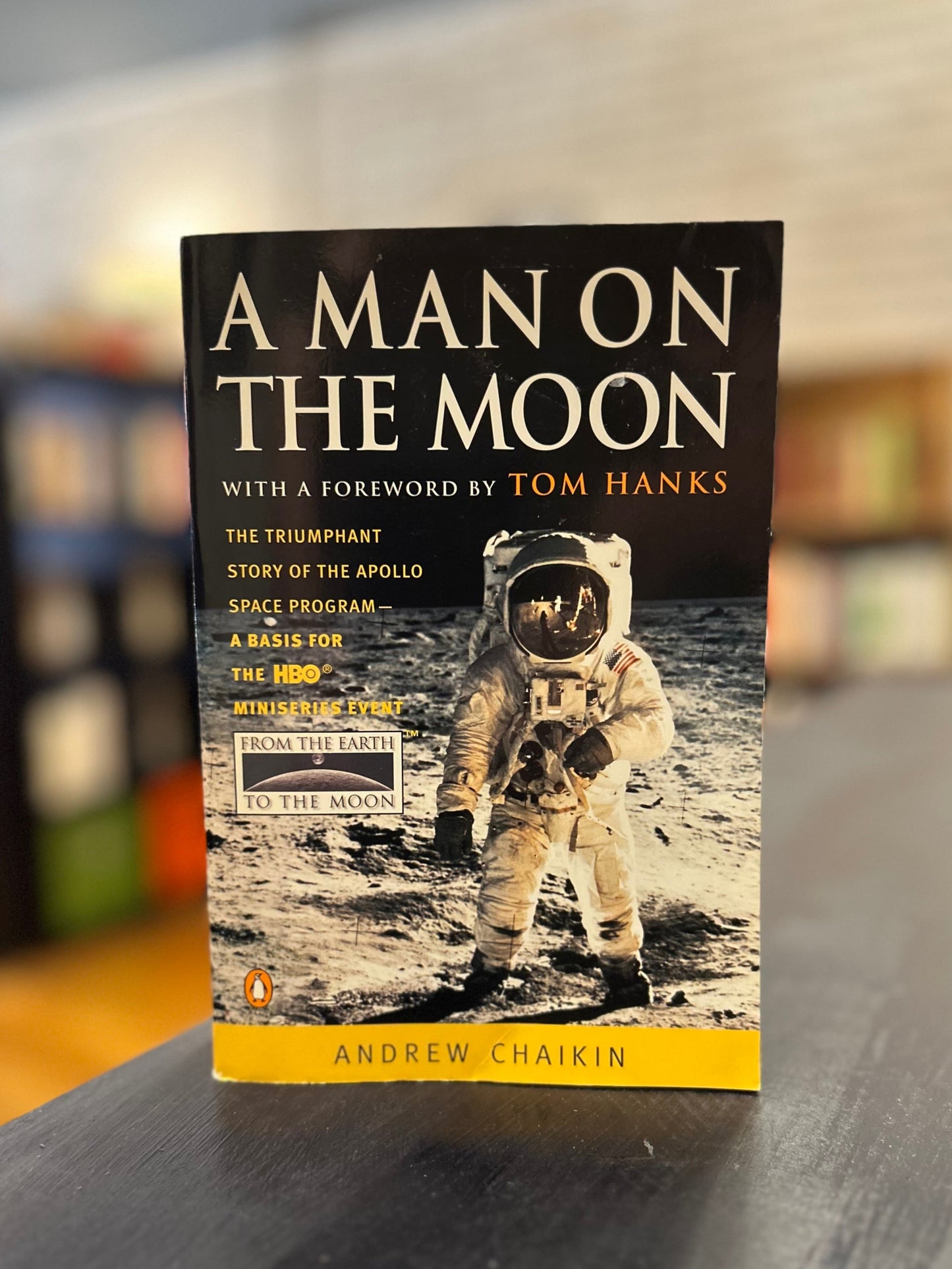 A Man On the Moon - Andrew Chaikin