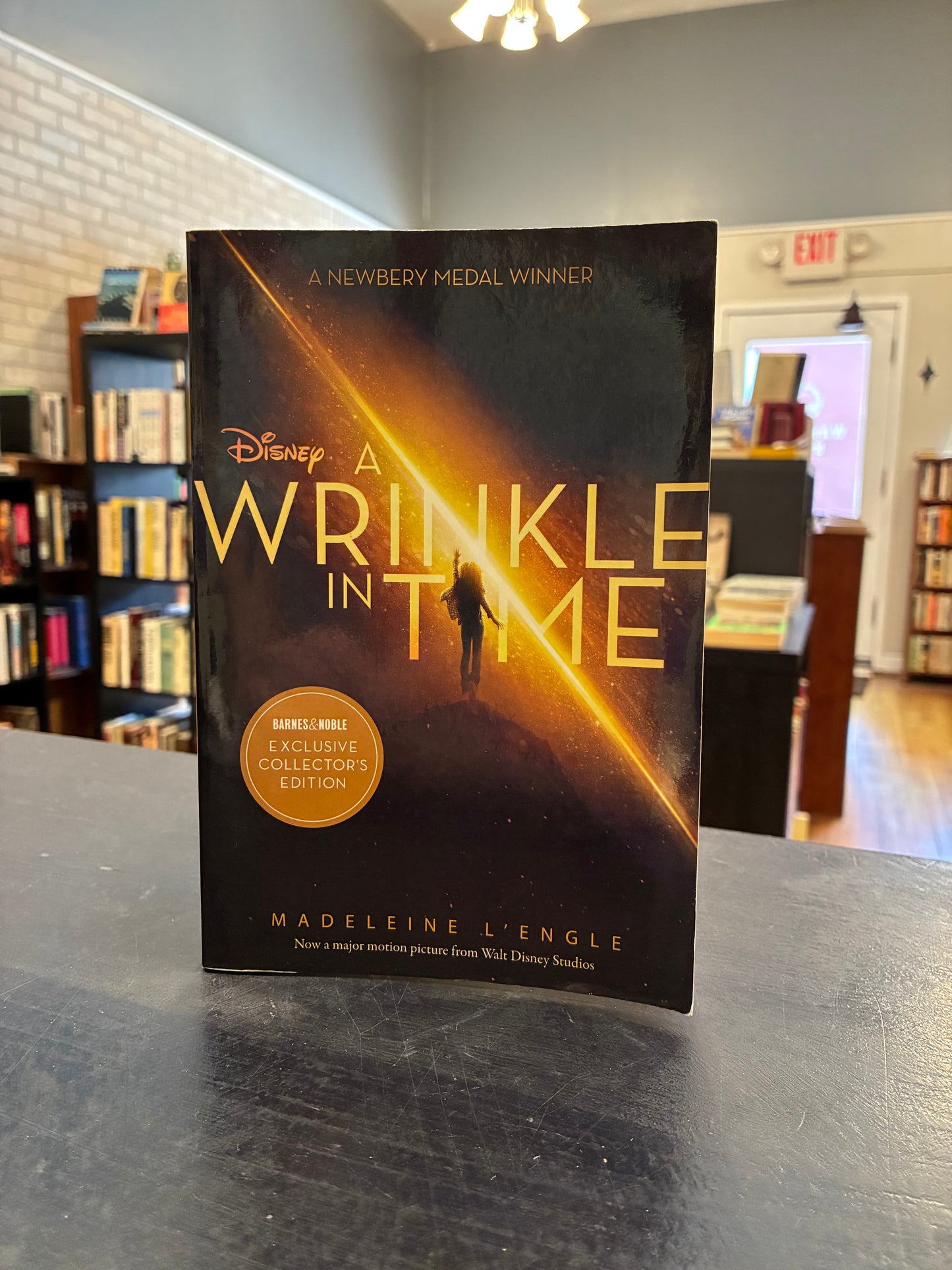 A Wrinkle in Time - Madeleine L'Engle