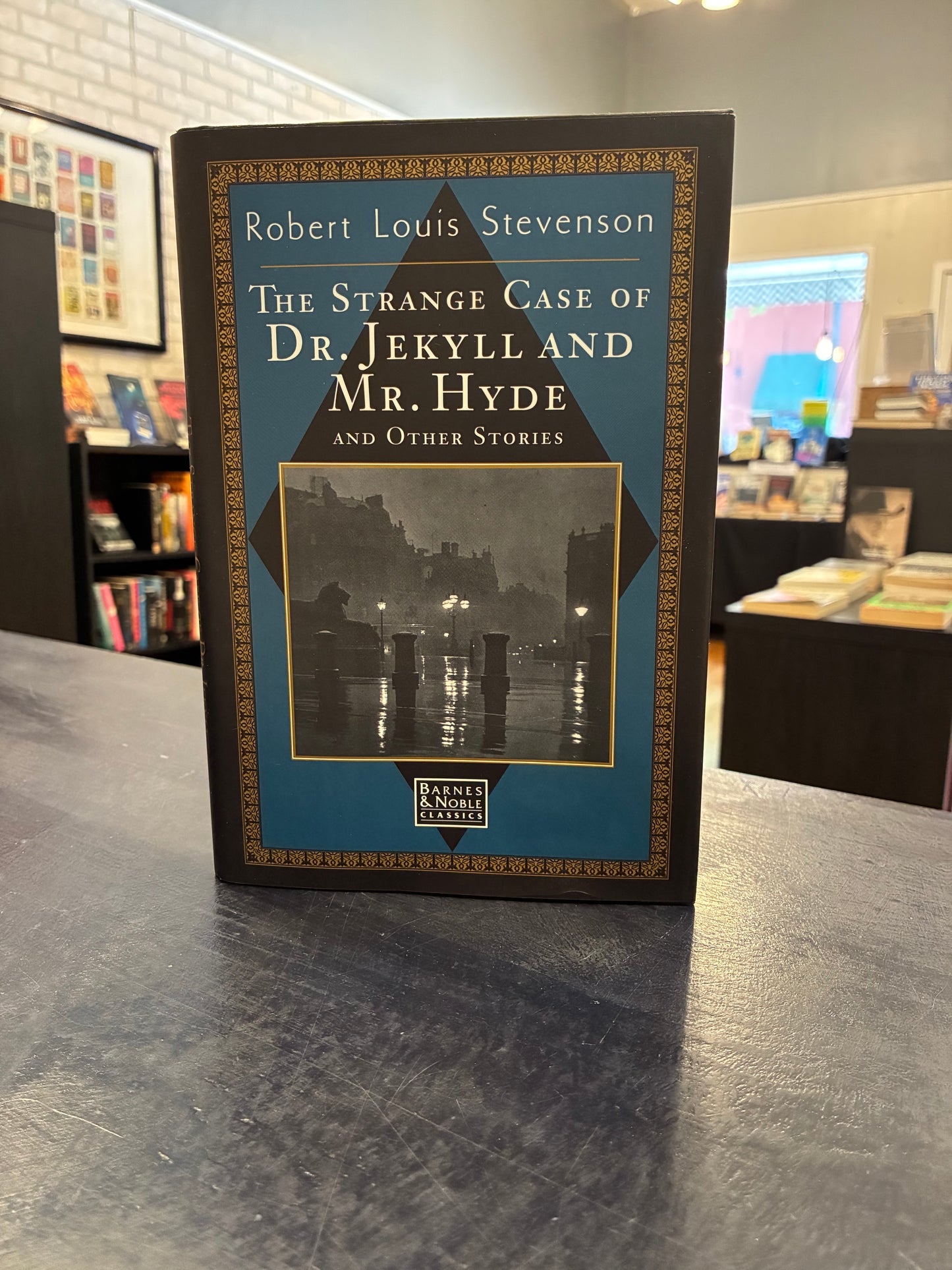 The Strange Case of Dr. Jekyll and Mr. Hyde -  Robert Louis Stevenson - BN