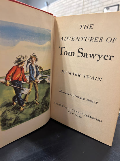 The Adventures of Tom Sawyer - Mark Twain - red cover