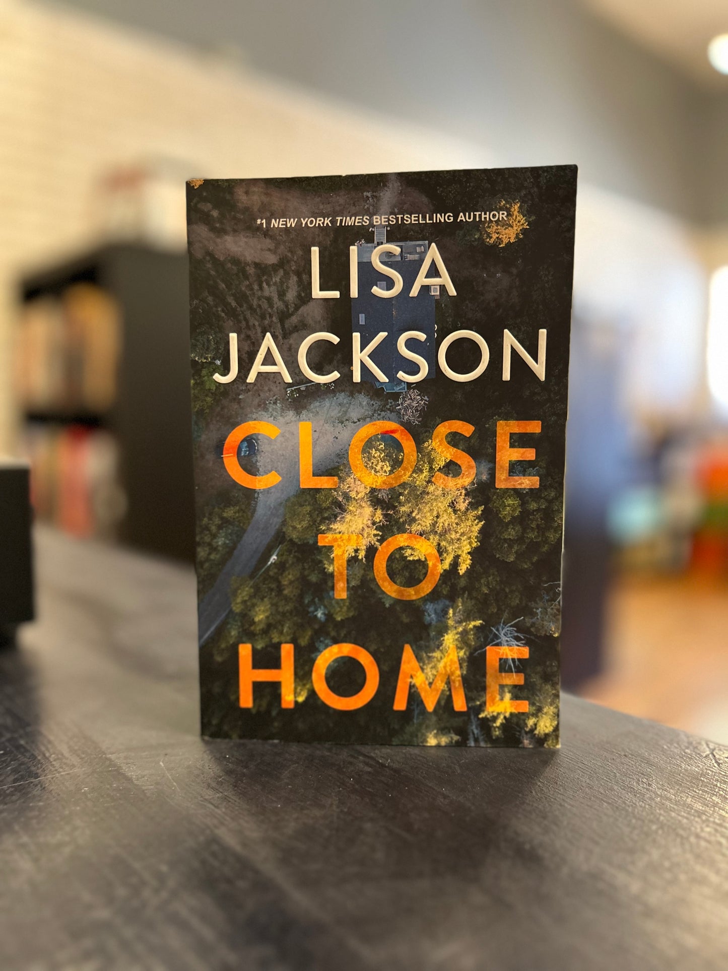 Close to Home - Lisa Jackson
