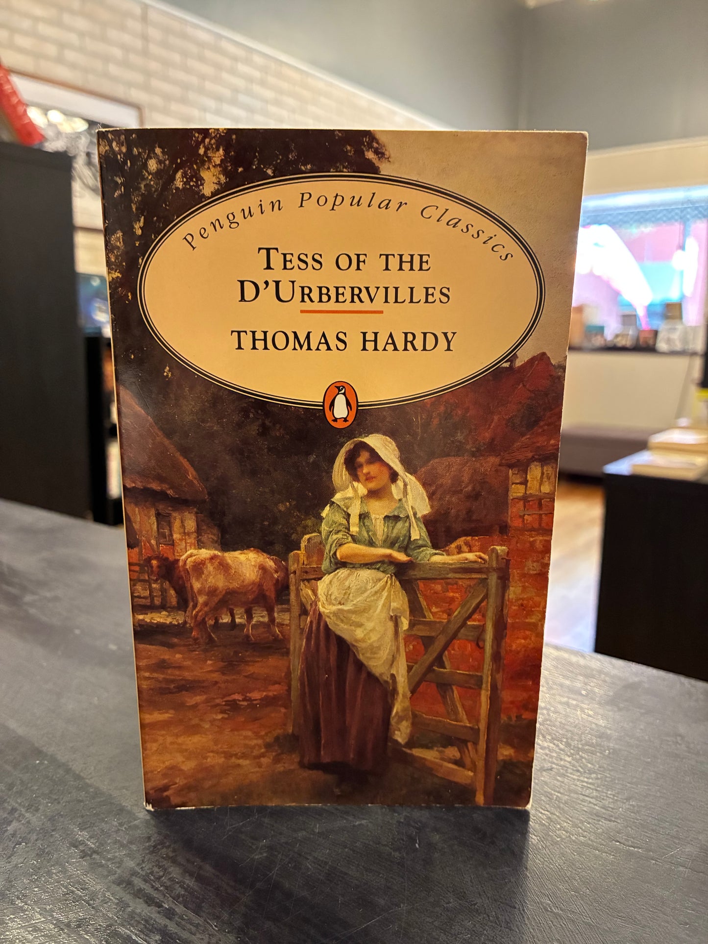 Tess of the D'Urbervilles by Thomas Hardy -  Penguin Popular Classics