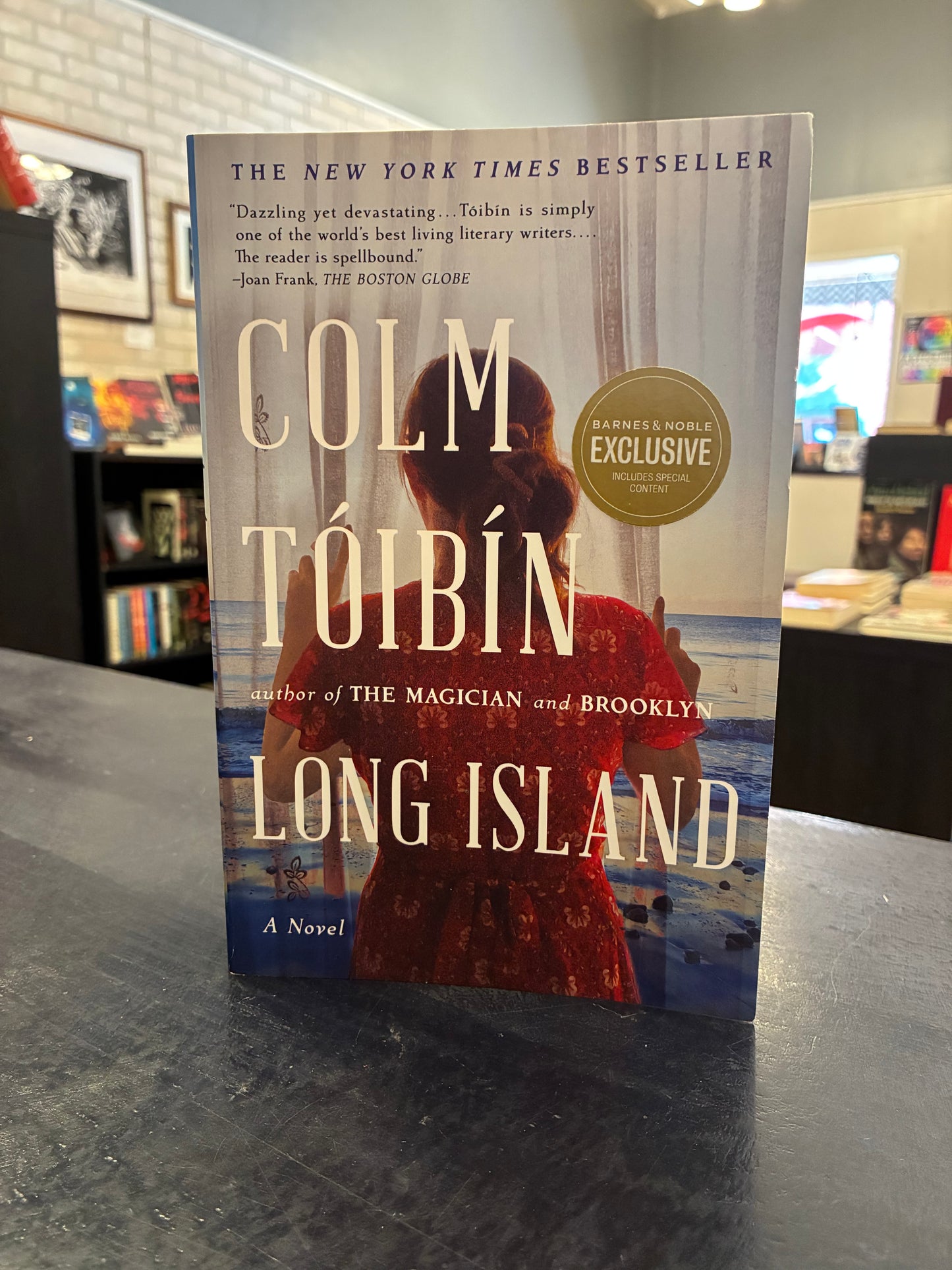 Long Island - Colm Tóibín