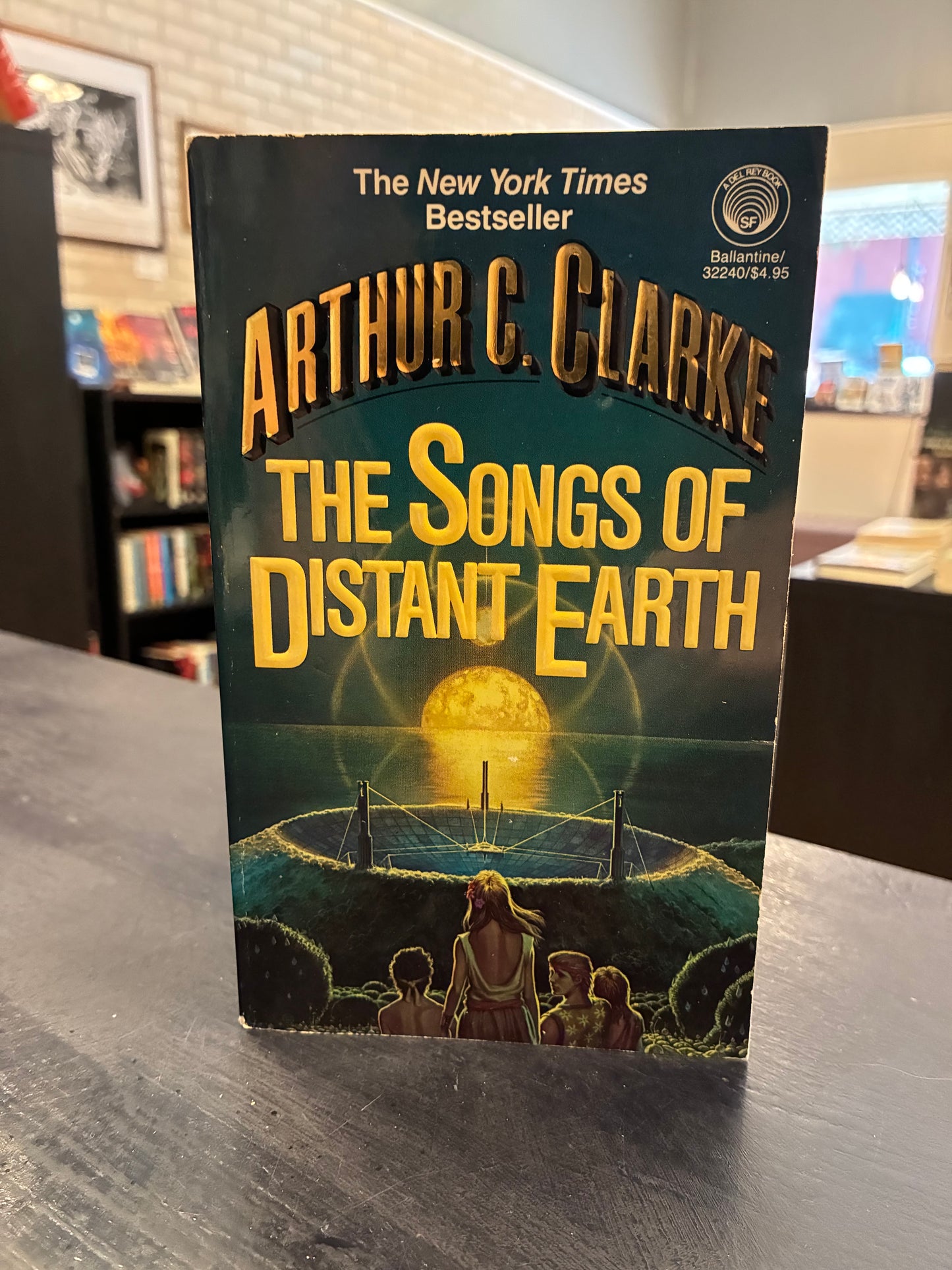 The Songs of Distant Earth - Arthur C. Clarke