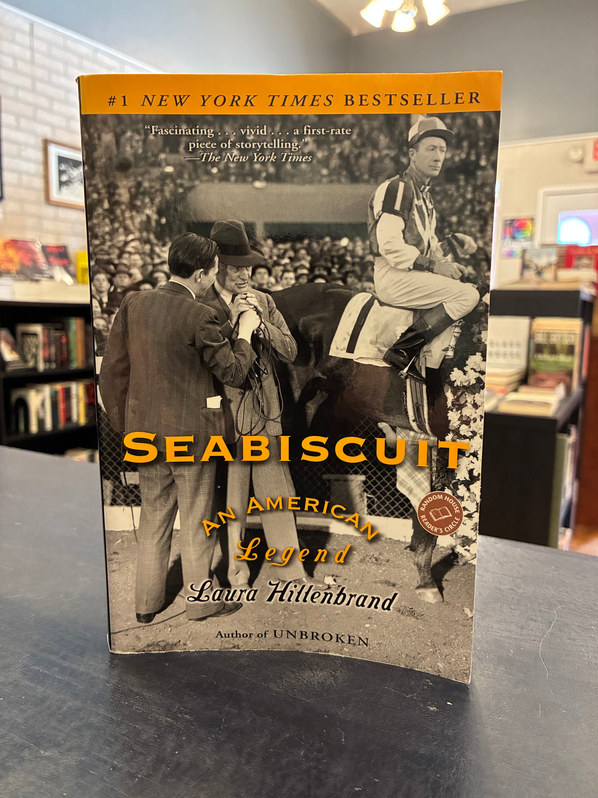 Seabiscuit: An American Legend - Laura Hillenbrand - Trade Paper