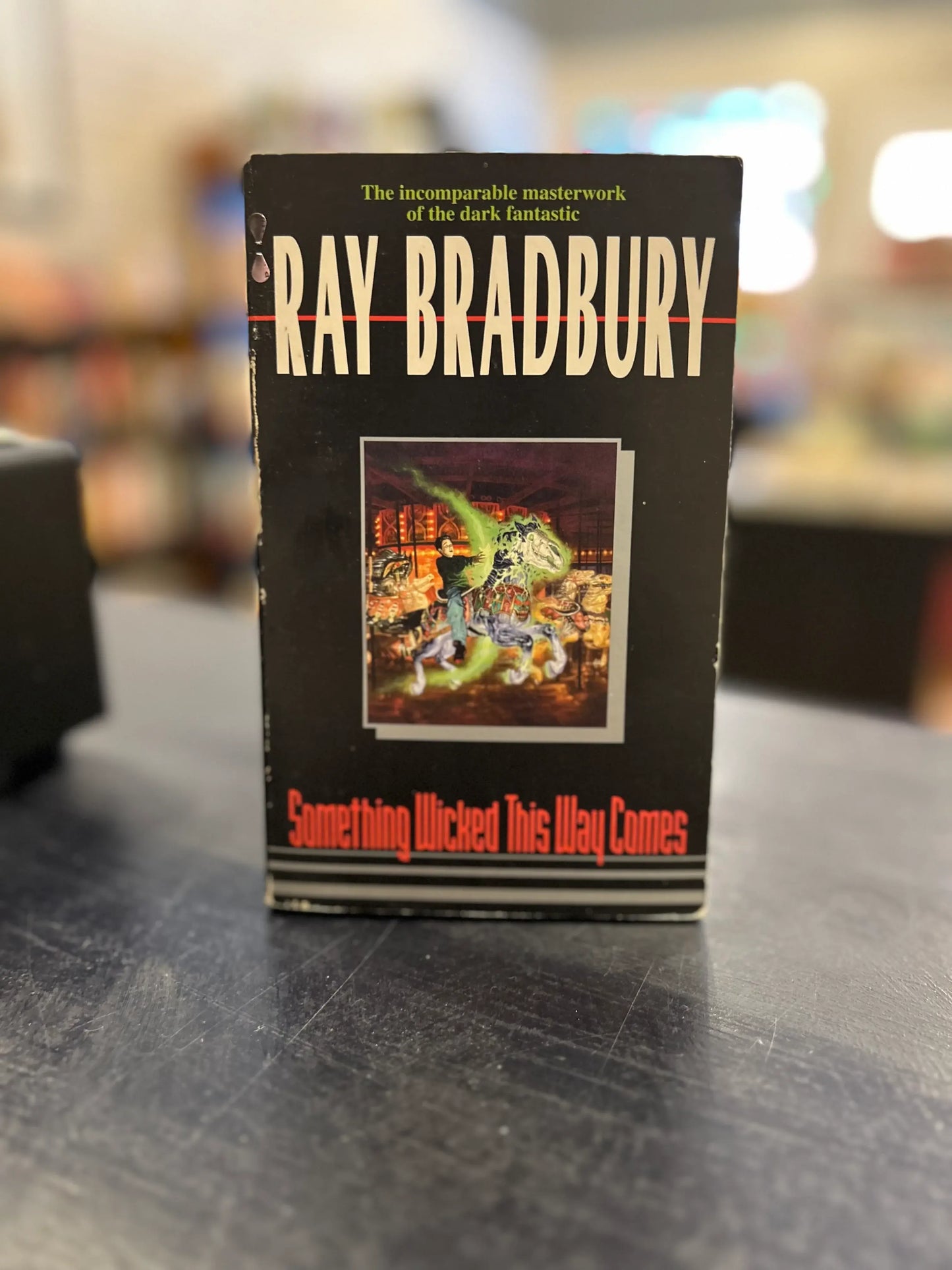 Something Wicked This Way Comes - Ray Bradbury