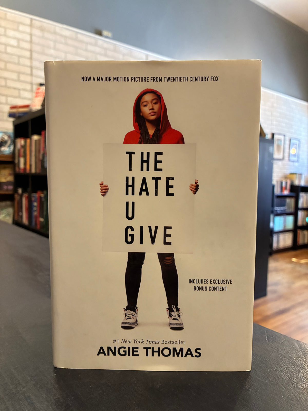 The Hate U Give - Angie Thomas