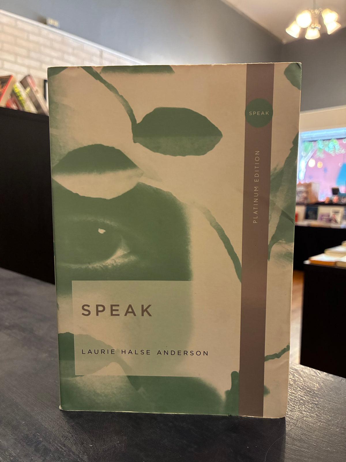 Speak -  Laurie Halse Anderson - EX LiB