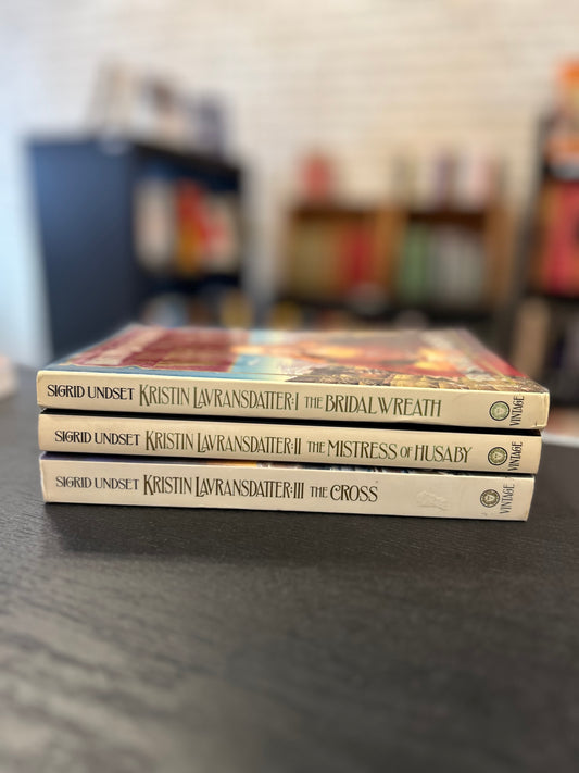 Krisin Lavransdatter - Trilogy - Sigrid Undset