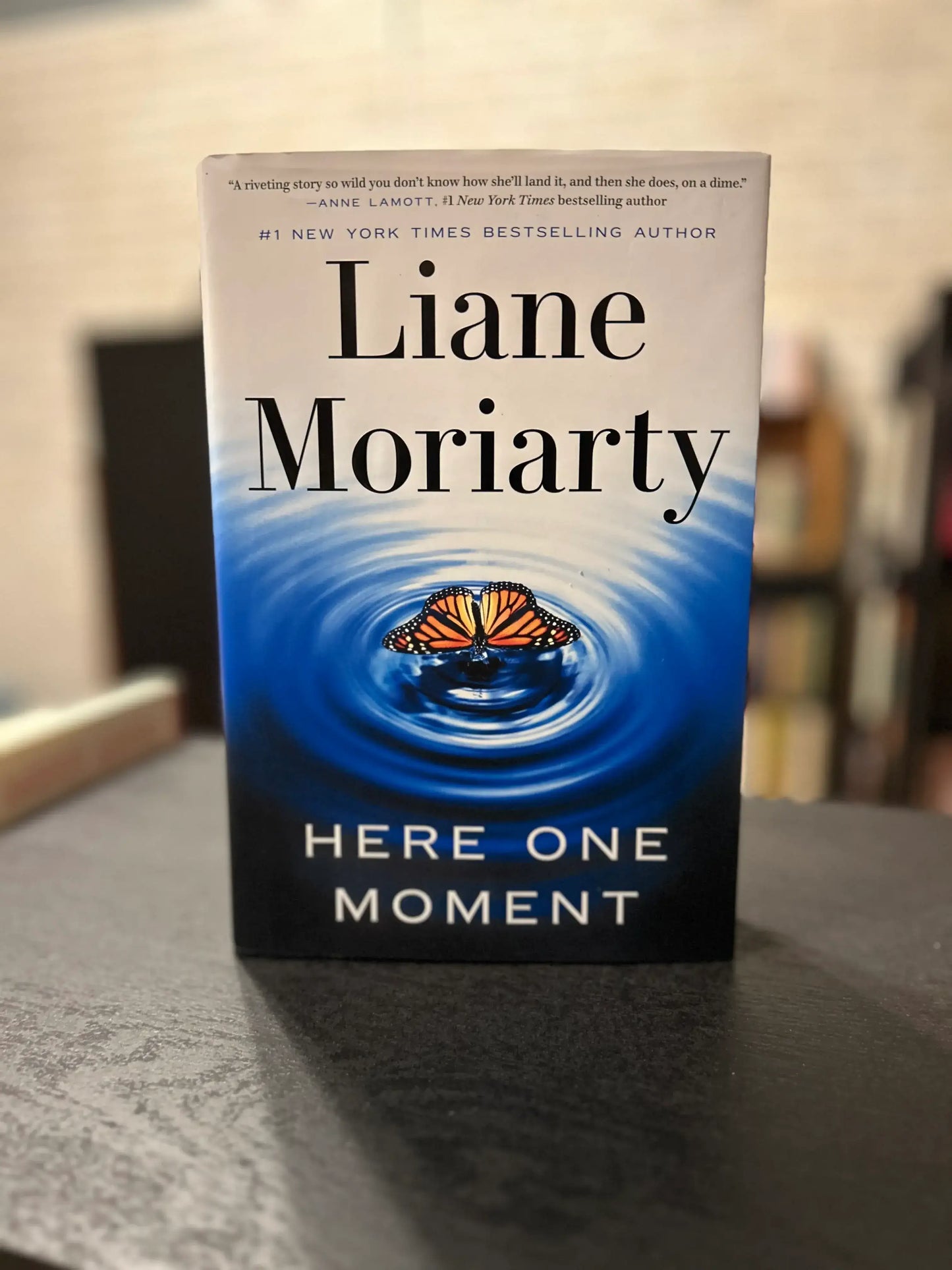 Here One Moment - Liane Moriarty